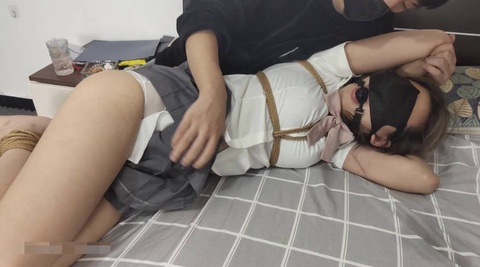【御仙工作˙室】凌辱清纯的女大学生