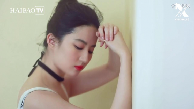 刘亦菲无码超级大片，粉嫩美穴一览无余
